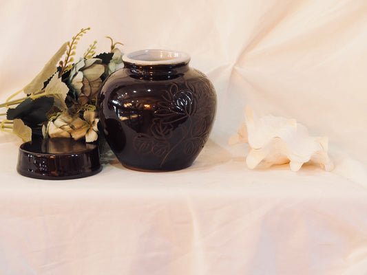 Vintage Ginger Jar with Lid