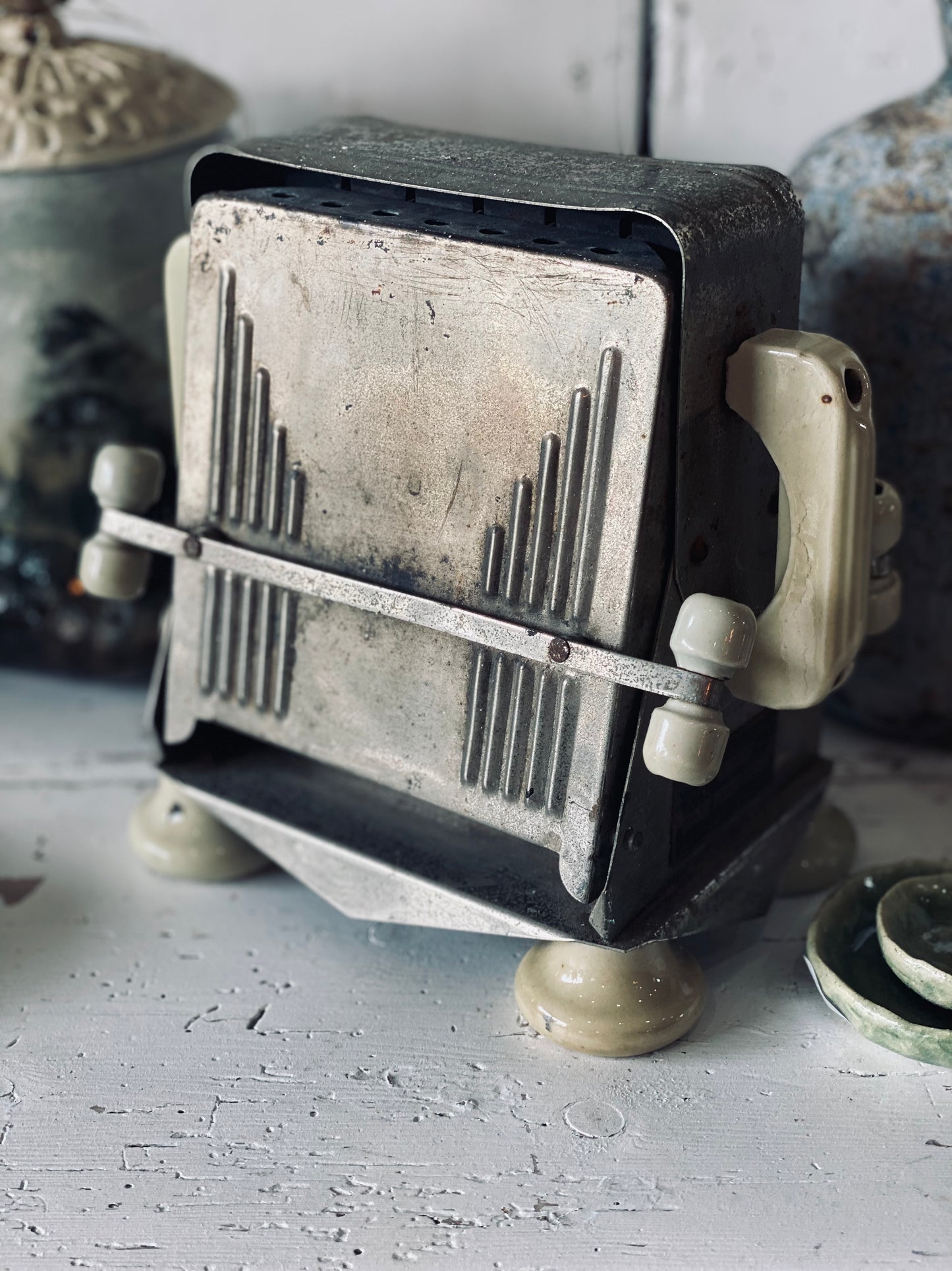 NEW! Beautiful Vintage Toaster